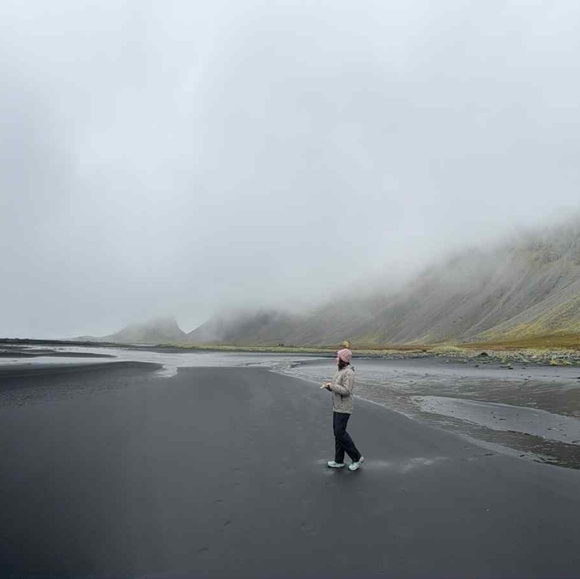 Meet your Posher, Tina - Picture 1 of 1